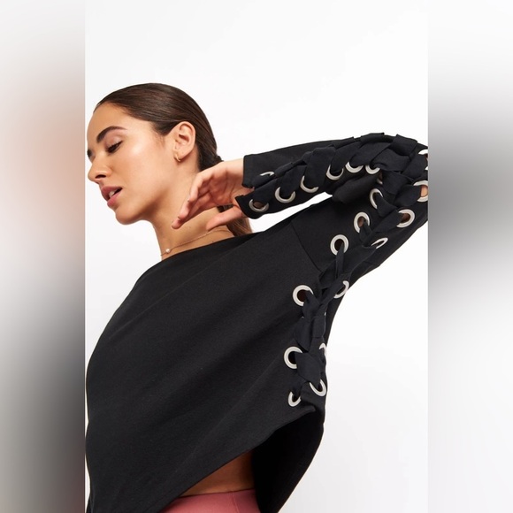 Alo Yoga Suspension Lace-up Cropped Pullover Sweater, Black, Size Medium - Picture 12 of 13